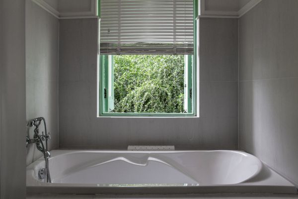 Fiberglass Tub Installation in Goshen